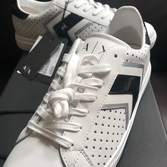 ARMANI EXCHANGE 🔥Black/White Sneakers - Picture 1 of 13